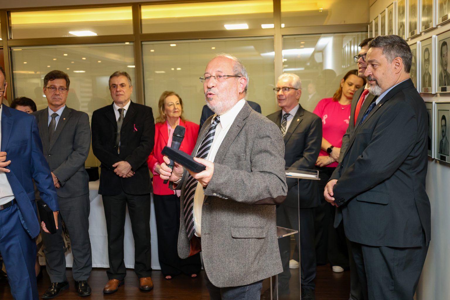 Mauricio Antonio Ribeiro Lopes - 1º lugar no Concurso Literário (Categoria Crônica)