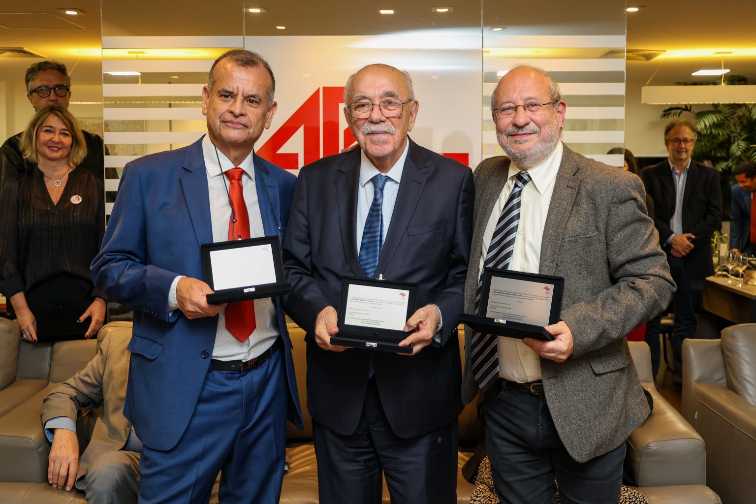 Premiados do XVII Concurso Literário - Categoria Crônica